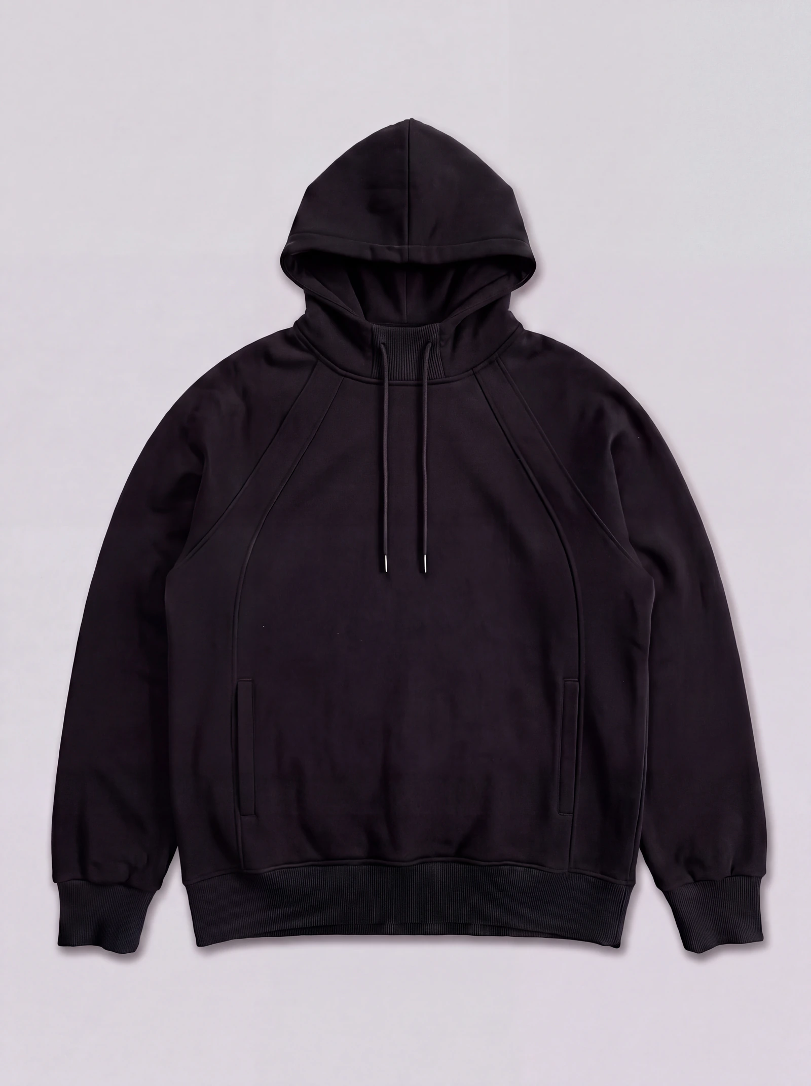 Hoodie Manga Ranglan Negro — frente
