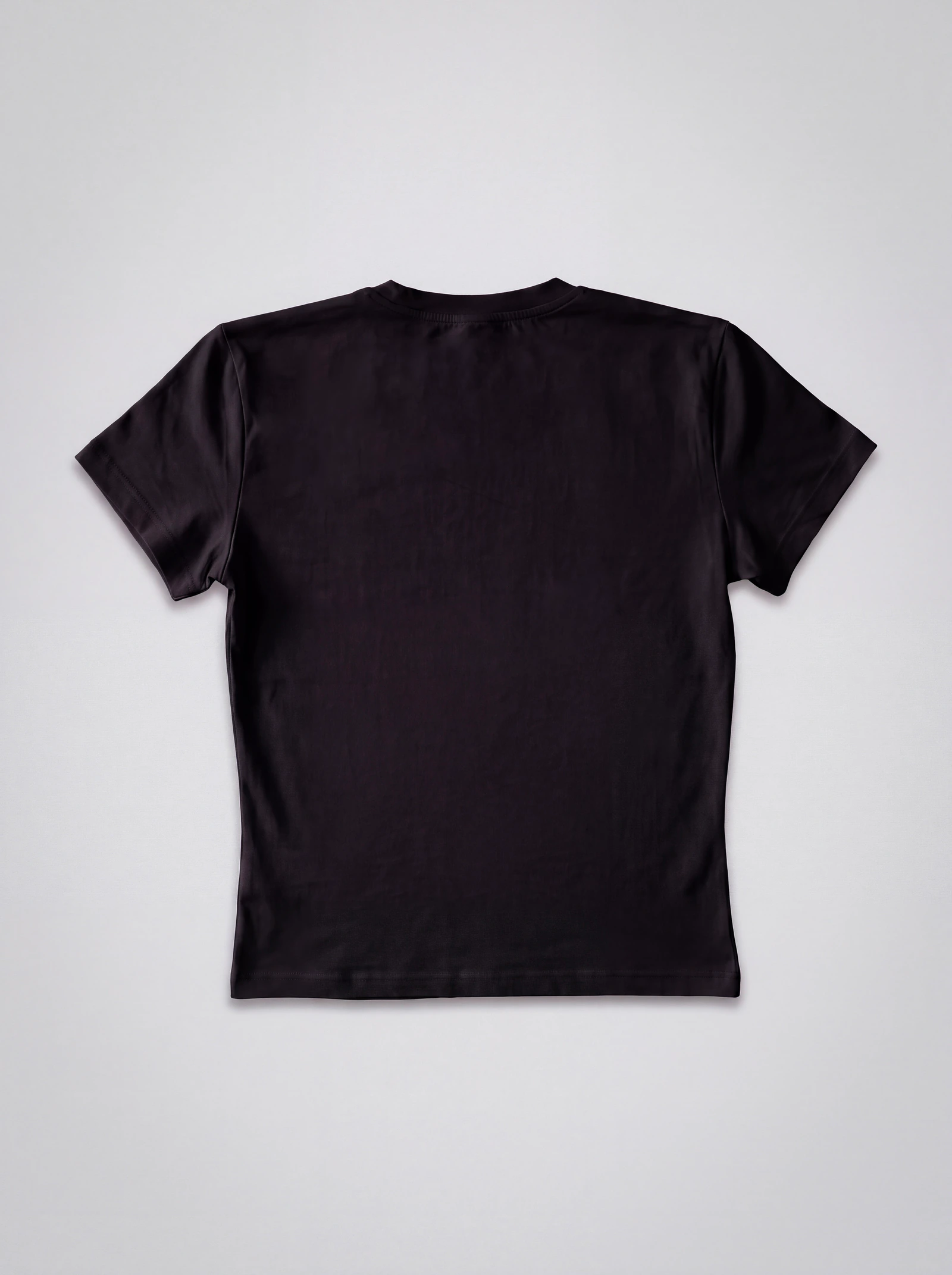 Camiseta Básica Ajustada Larga Negro — espalda