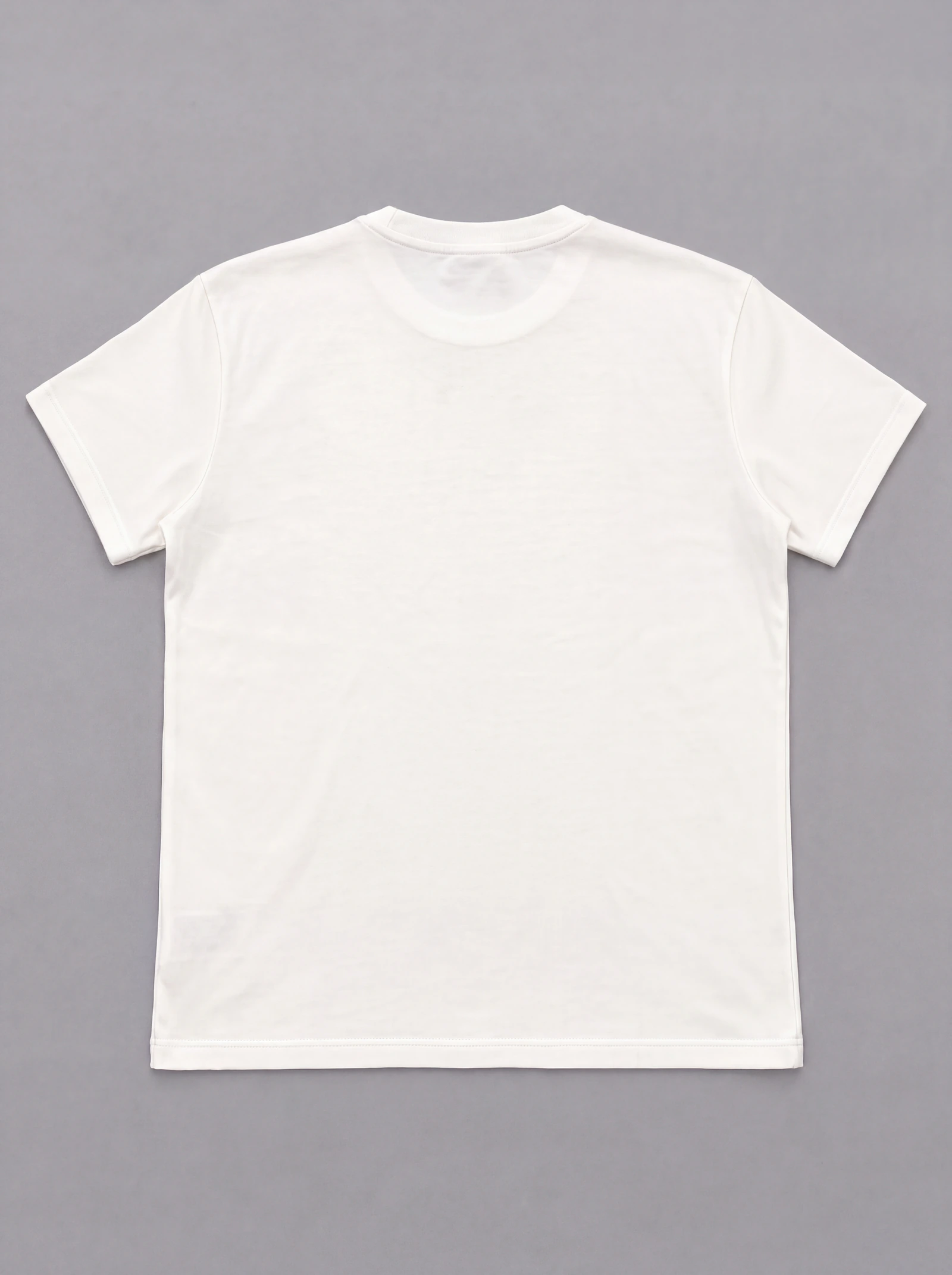Camiseta Clásica Crudo — espalda