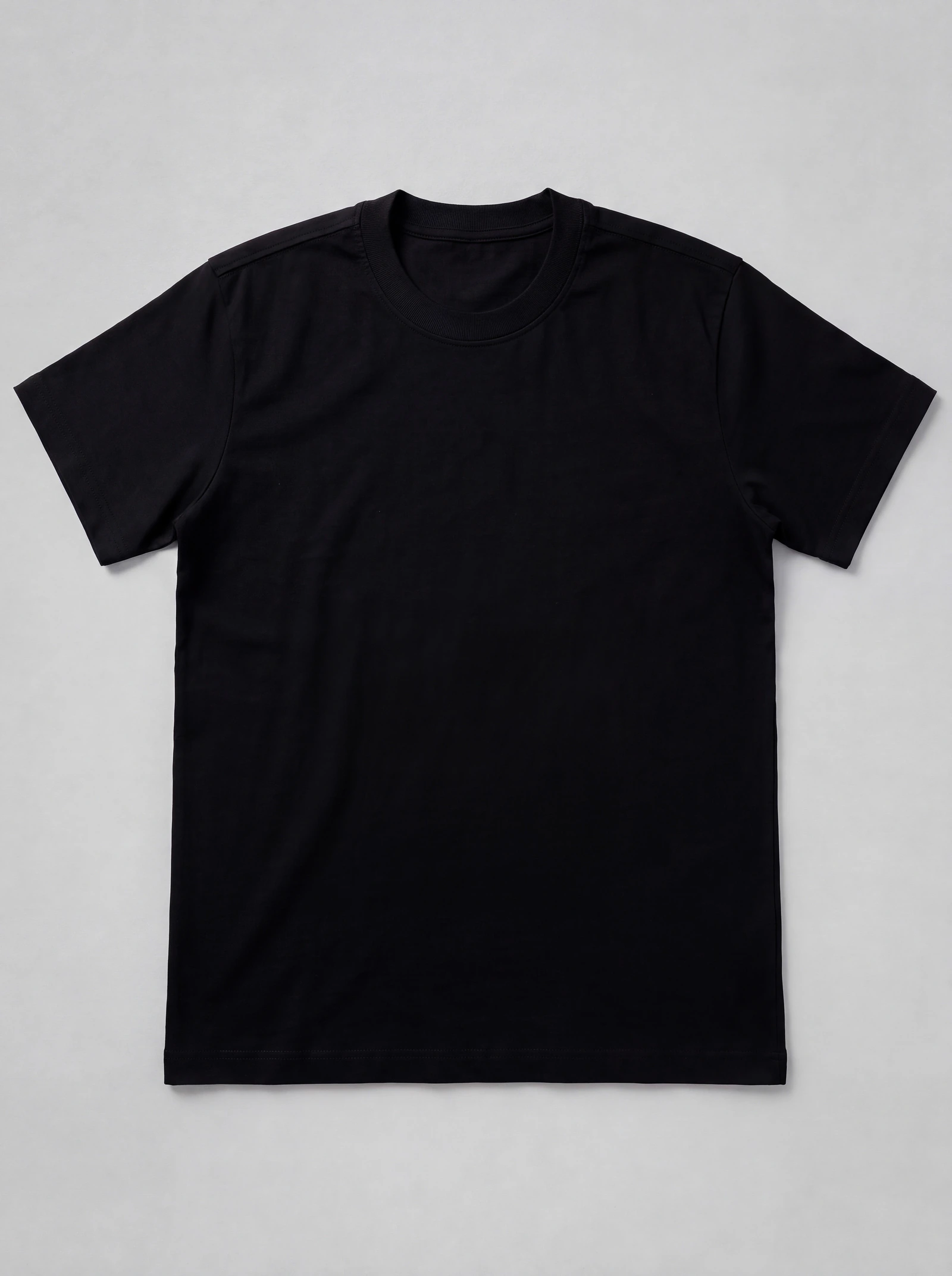 Camiseta Clásica Negro — frente