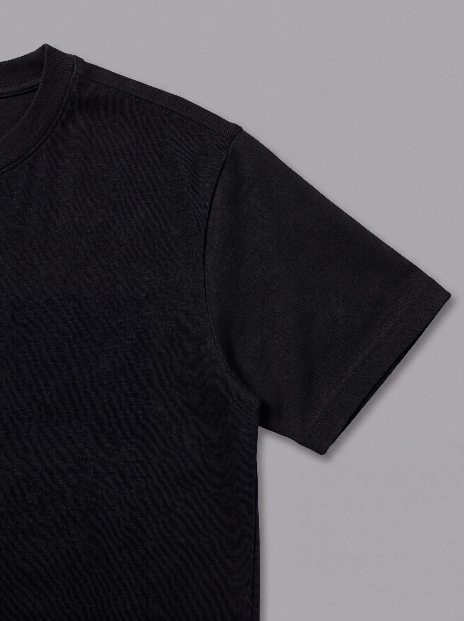 Camiseta Boxyover Negro — detalle: manga