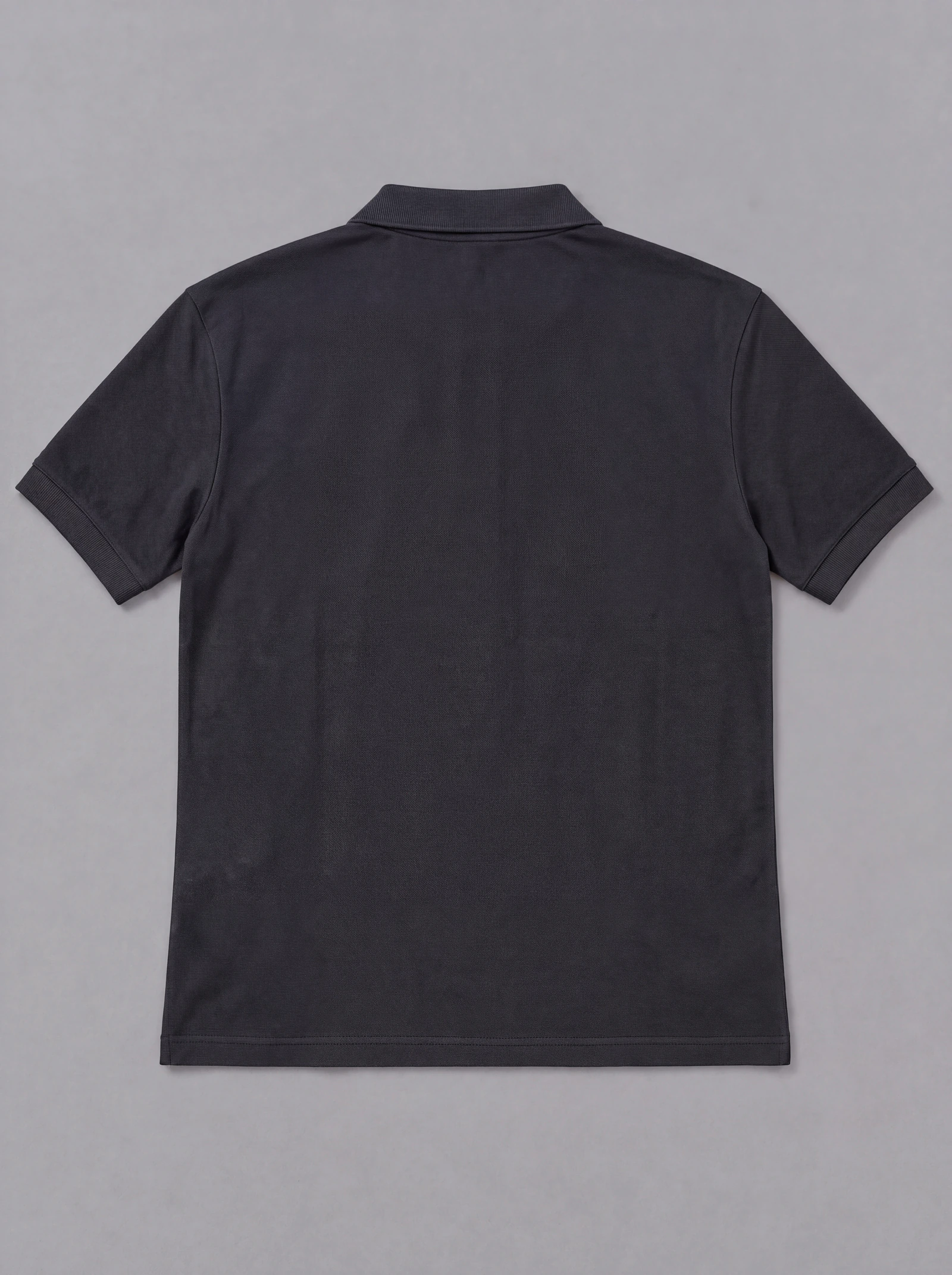 Polo Gris — espalda