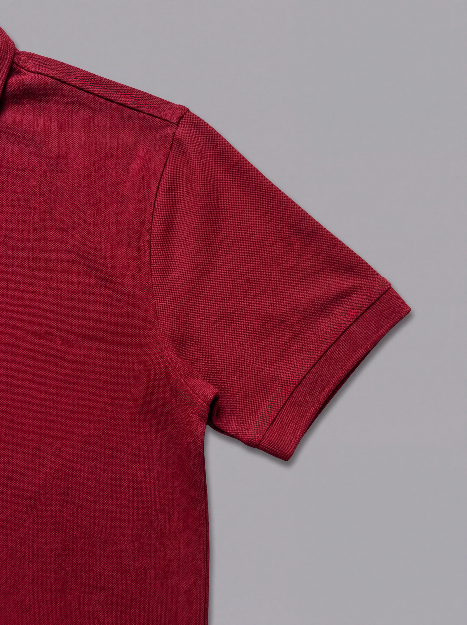 Polo Rojo — detalle: sisa