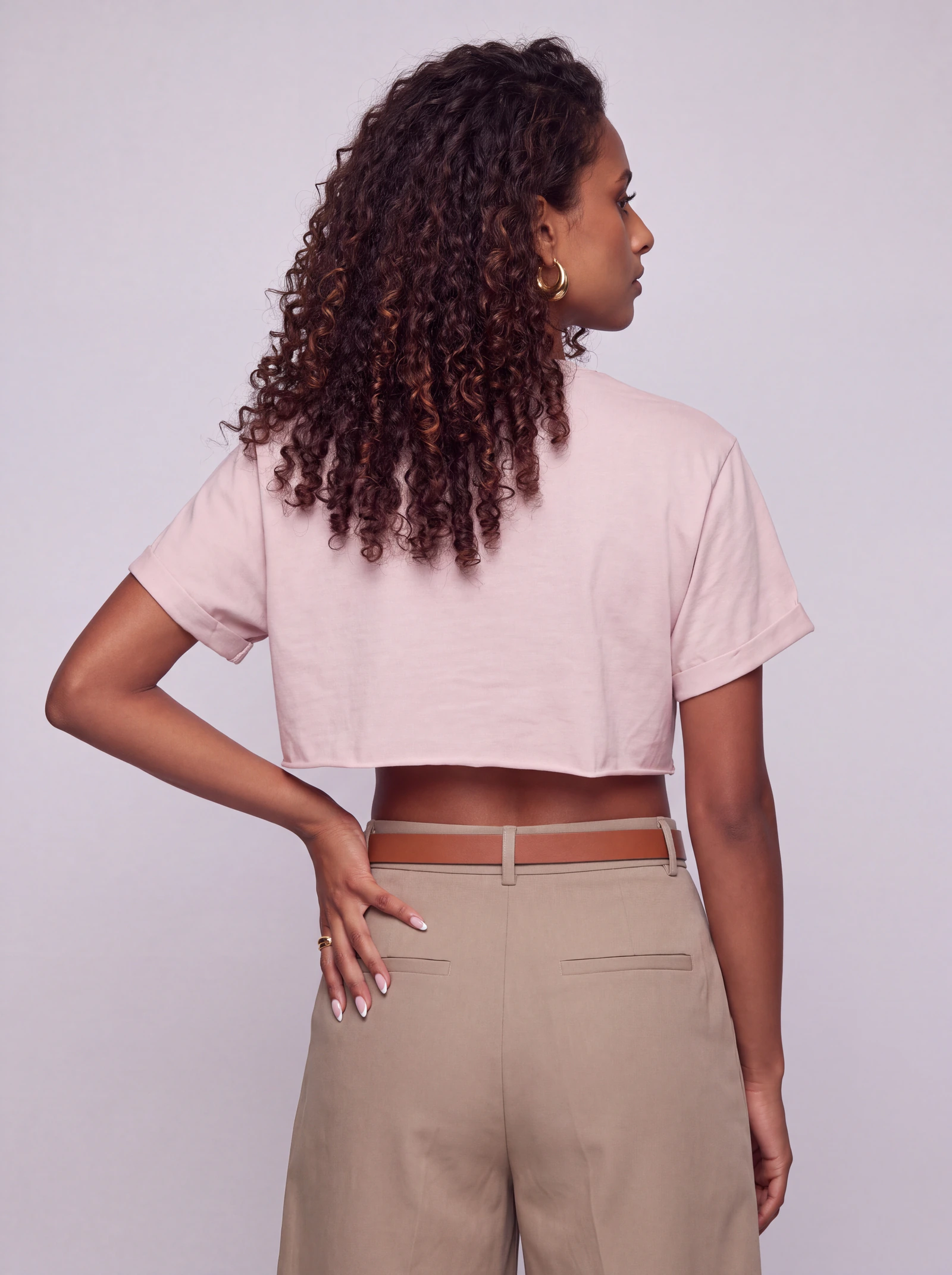 Crop Top Básico Nude — puesta: espalda