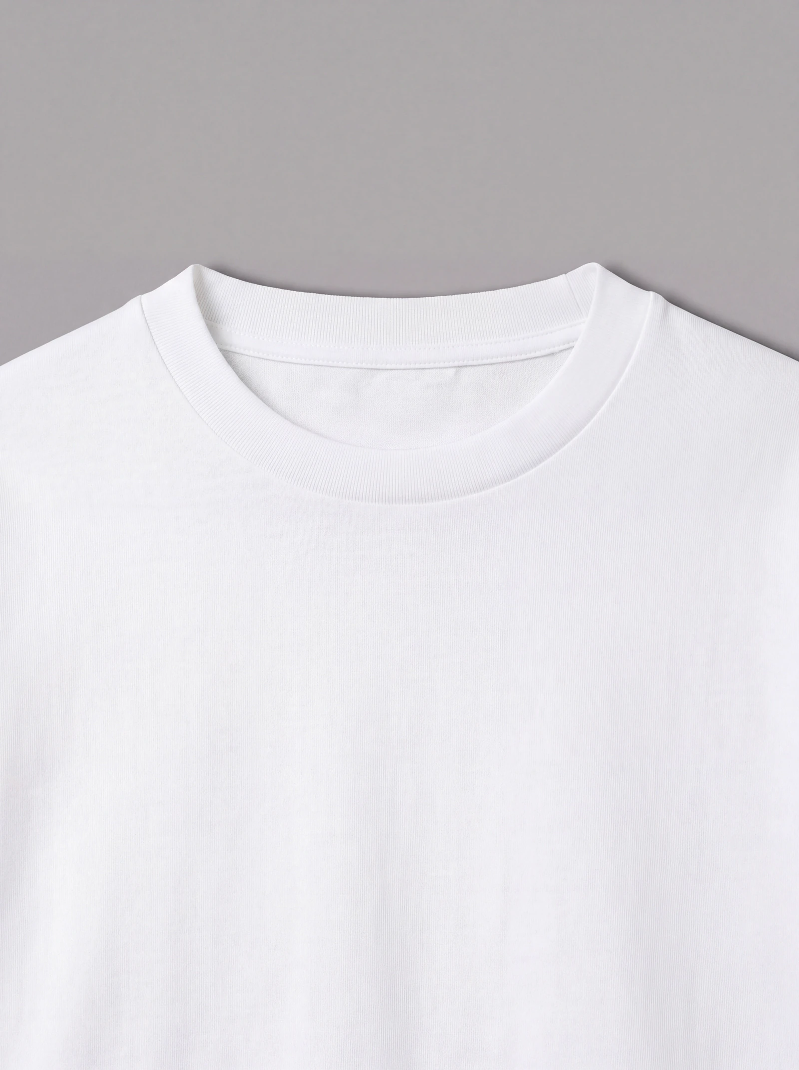 Camiseta Oversize Blanco — detalle: cuello