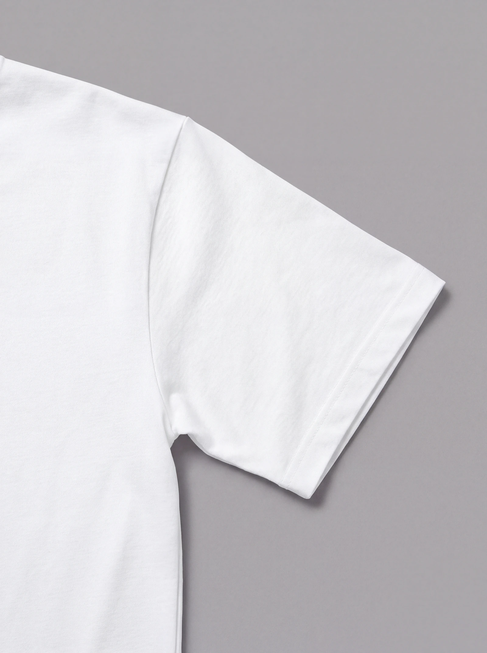 Camiseta Oversize Blanco — detalle: manga