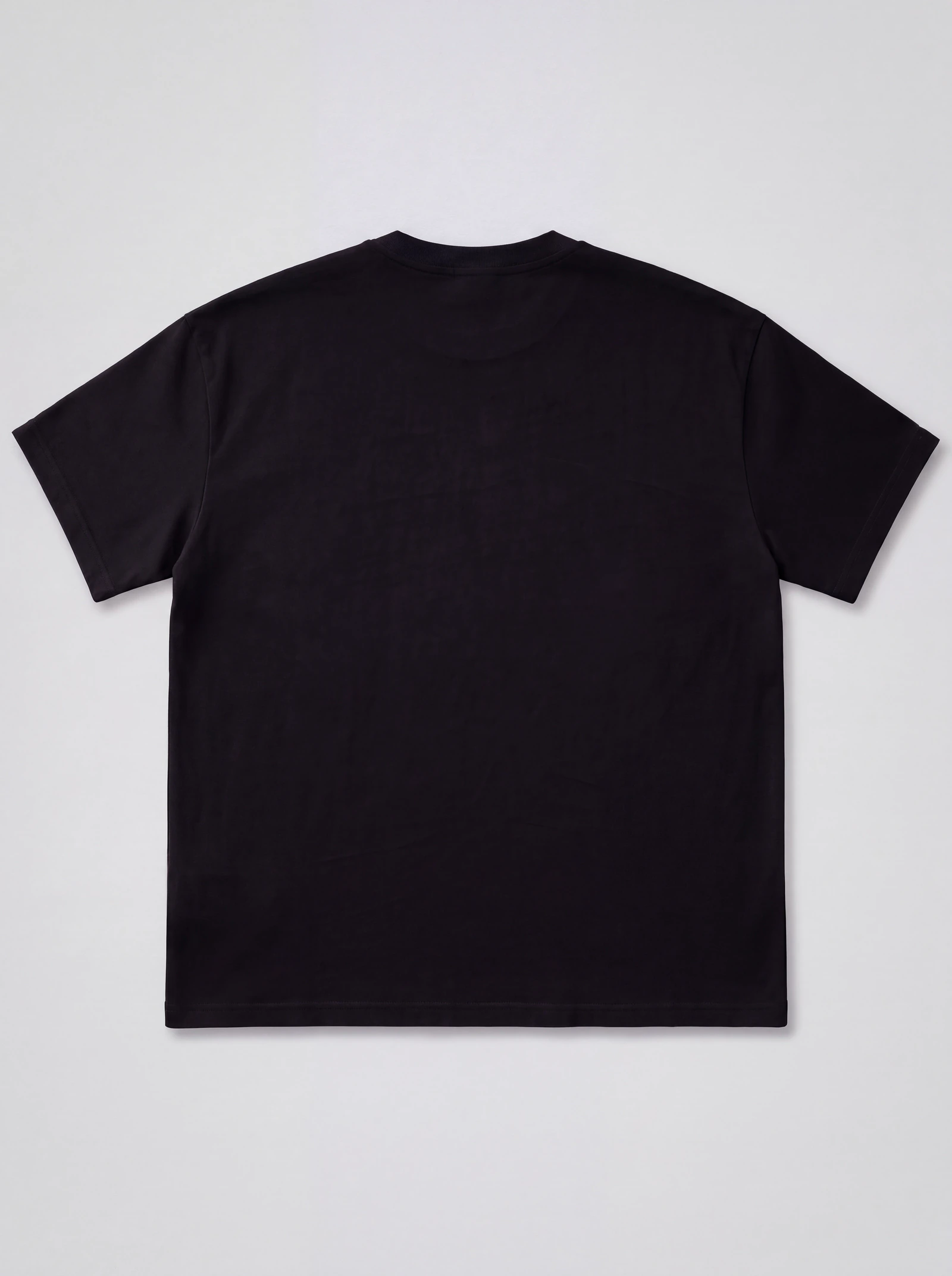 Camiseta Oversize Negro — espalda