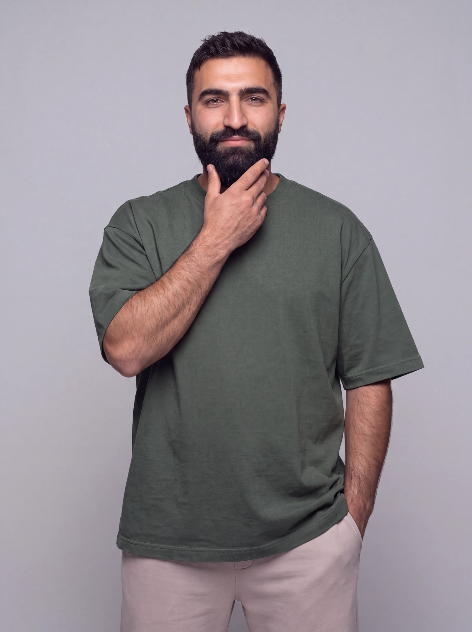 Camiseta Oversize — Verde Militar